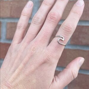 Pura Vida wave ring